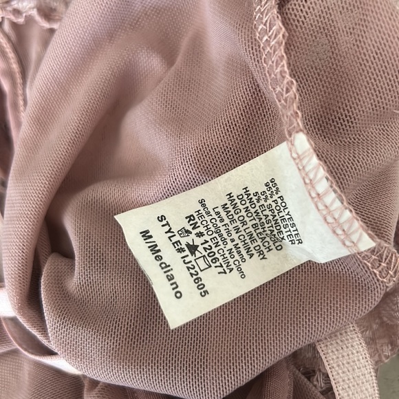 Floral Lace Bodysuit - Picture 9 of 10